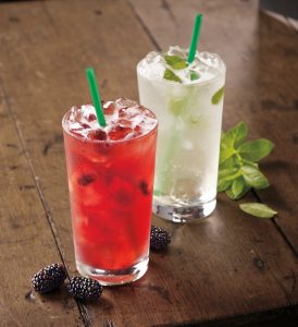 Jak przygotowywać drinki drinki w domu, jak przygotowywać drinki, lód do drinków, czego użyć zamiast shakera, owoce do drinków, drinki z whiskey, drinki z wódki
