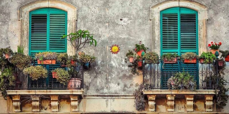 10 pomysłów na zadbany balkon