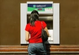 Jak bezpiecznie korzystać z bankomatu?